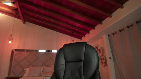 Lexie  online show from January 28, 2025, 11:50 pm