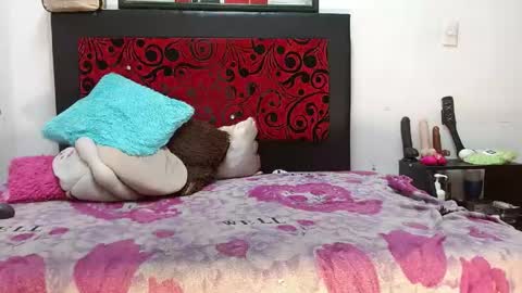 lexistone  online show from May 27, 2026, 1:57 am