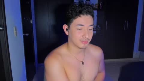 Snapshot of lexmiller18 chatting on October 24, 2025, 2:19 am lexmiller18 online show from October 24, 2025, 2:19 am