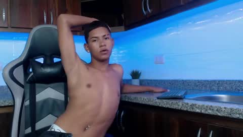LexSin17 online show from May 1, 2026, 7:40 pm
