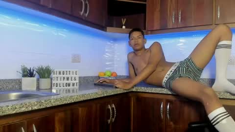 LexSin17 online show from May 17, 2026, 7:32 pm