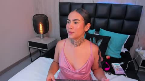 LEXY  online show from April 28, 2026, 4:34 pm