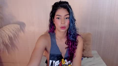 Snapshot of lexy_fox2 chatting on July 14, 2026, 2:05 am Lexy online show from July 14, 2026, 2:05 am