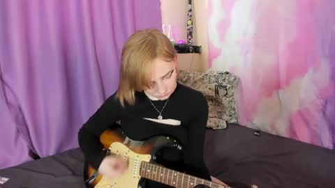 Snapshot of lexy_l0vy chatting on July 14, 2026, 6:51 am LexxxY online show from July 14, 2026, 6:51 am