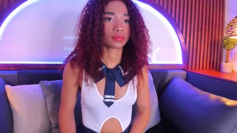 lexyskye online show from December 5, 2025, 12:47 pm