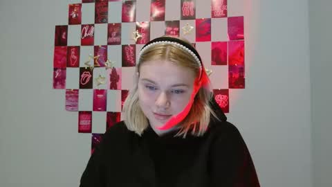 Leyla online show from November 27, 2025, 7:32 am