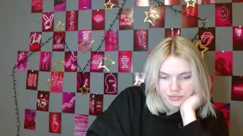 Leyla online show from December 20, 2025, 7:15 am