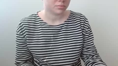 Leyla online show from March 16, 2026, 7:01 am