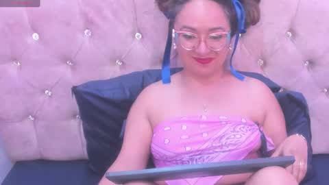 Snapshot of leyla_smithh chatting on October 9, 2025, 9:24 pm Leyla smithh online show from October 9, 2025, 9:24 pm