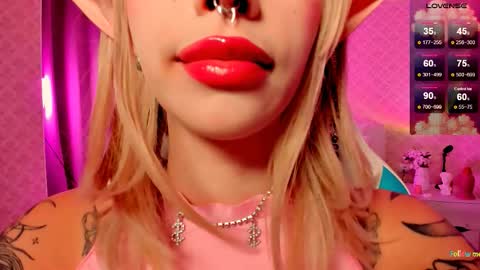 Snapshot of leylanoir chatting on September 25, 2025, 3:27 pm LEA online show from September 25, 2025, 3:27 pm