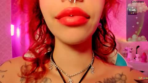 Snapshot of leylanoir chatting on September 28, 2025, 5:29 pm LEA online show from September 28, 2025, 5:29 pm