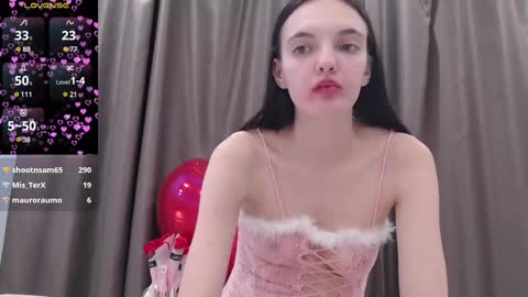 Snapshot of lia__meow chatting on February 12, 2025, 10:04 pm Lia online show from February 12, 2025, 10:04 pm