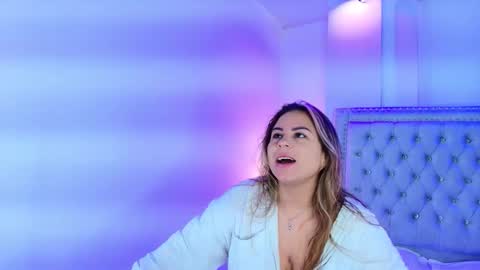 Lia  online show from February 4, 2026, 3:34 am