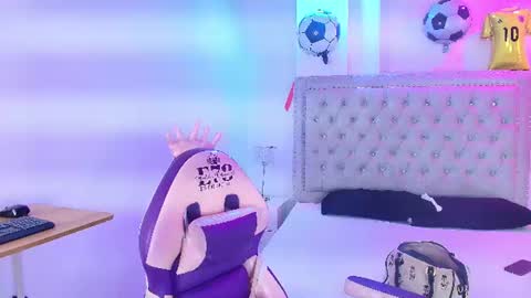 Lia  online show from July 10, 2026, 3:00 am