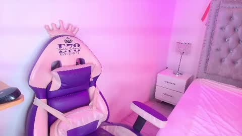Lia  online show from July 14, 2026, 10:21 am