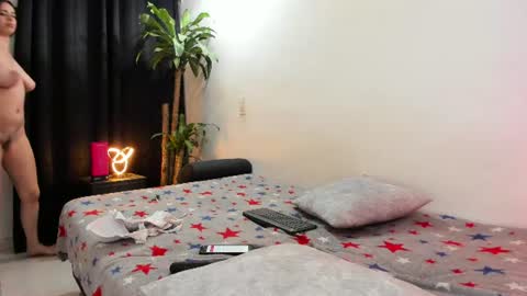Lia y Felipe --  online show from July 21, 2026, 11:51 pm