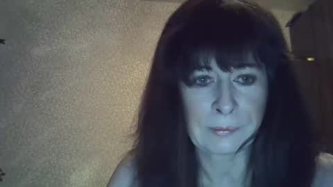lia_ang online show from April 12, 2026, 2:44 pm