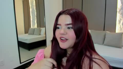 Snapshot of lia_chips chatting on April 16, 2026, 5:08 am L I A online show from April 16, 2026, 5:08 am