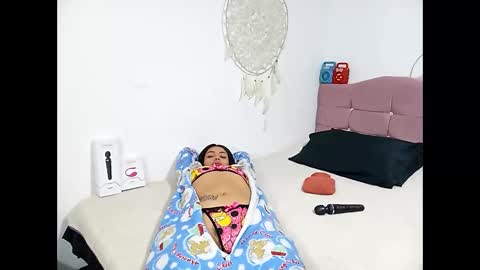 Snapshot of lia_hottie chatting on February 25, 2026, 2:43 am Lia online show from February 25, 2026, 2:43 am