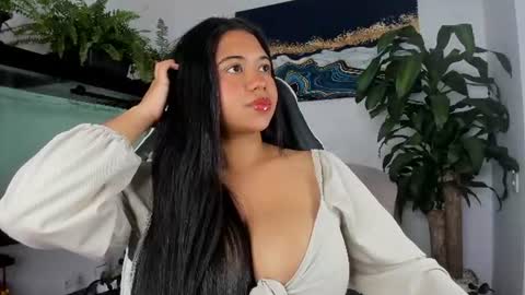 lia_lovelly online show from August 3, 2026, 5:27 pm