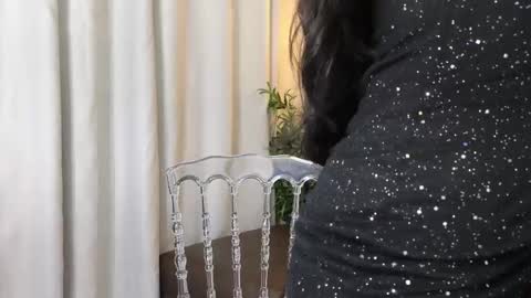 LIA online show from October 13, 2025, 6:08 pm