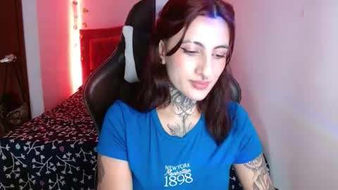 lia spicy   ig online show from October 10, 2025, 3:11 pm