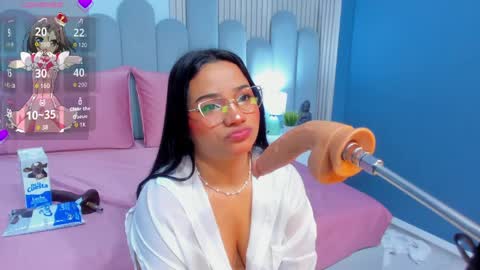 Lia  online show from April 5, 2026, 3:15 am