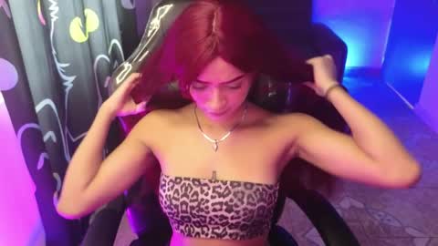 lia_varel online show from May 11, 2026, 1:06 pm