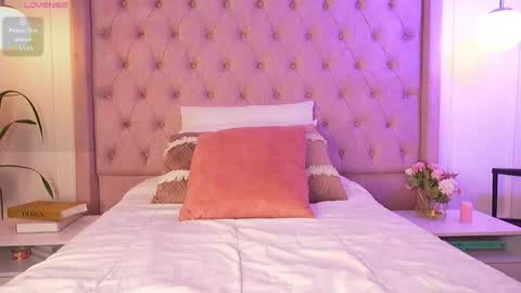 LIA  online show from May 14, 2026, 3:57 am