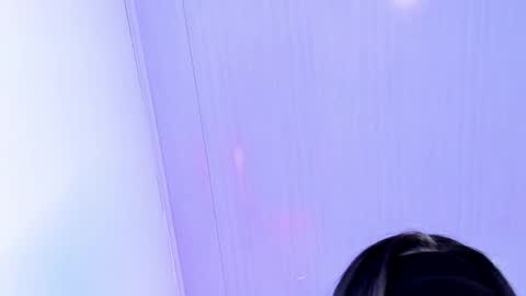 Liaa online show from April 10, 2026, 4:28 am