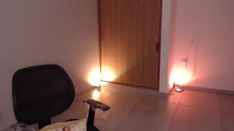 Snapshot of liaa_cute_ chatting on February 23, 2026, 2:31 am lia online show from February 23, 2026, 2:31 am