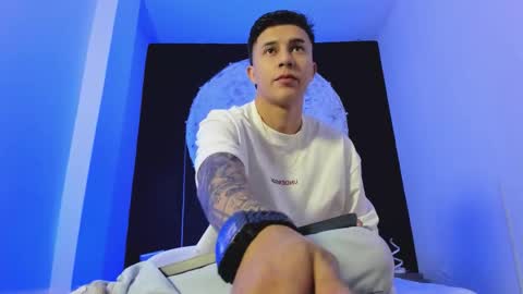 Snapshot of liaamsmiith_ chatting on October 26, 2025, 12:44 pm Liam Smith online show from October 26, 2025, 12:44 pm