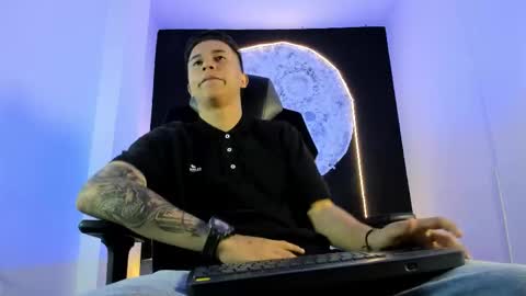 Snapshot of liaamsmiith_ chatting on November 7, 2025, 11:54 am Liam Smith online show from November 7, 2025, 11:54 am