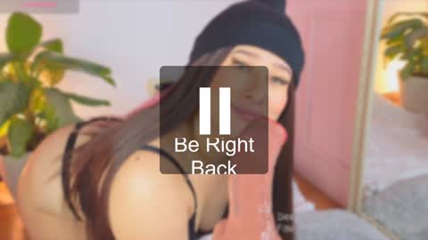 Lia Cox online show from January 10, 2025, 6:53 am