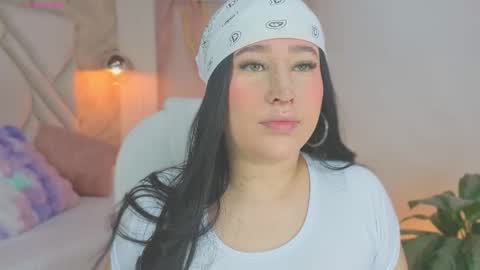 Lia Cox online show from September 10, 2025, 3:06 am