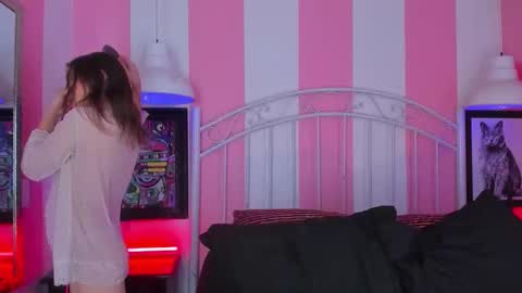 ---Liah--- online show from November 15, 2025, 9:43 pm