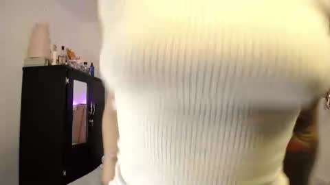 Snapshot of liahdiaz_ chatting on July 6, 2026, 3:03 pm liahdiaz_ online show from July 6, 2026, 3:03 pm
