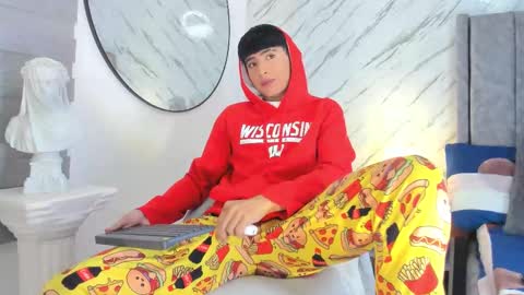 Snapshot of liam_055 chatting on February 15, 2025, 4:03 am Liam online show from February 15, 2025, 4:03 am