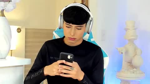 Snapshot of liam_055 chatting on September 10, 2025, 5:46 pm Liam online show from September 10, 2025, 5:46 pm