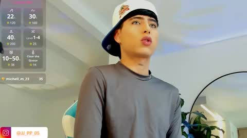 Snapshot of liam_055 chatting on November 11, 2025, 5:24 pm Liam online show from November 11, 2025, 5:24 pm