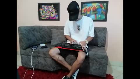 Snapshot of liam_andres12 chatting on September 15, 2025, 10:10 pm Andres online show from September 15, 2025, 10:10 pm