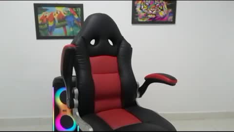 Snapshot of liam_andres12 chatting on October 26, 2025, 10:25 pm Andres online show from October 26, 2025, 10:25 pm