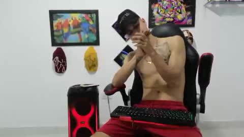 Snapshot of liam_andres12 chatting on November 10, 2025, 11:04 pm Andres online show from November 10, 2025, 11:04 pm