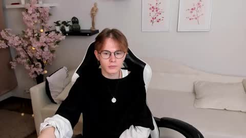 LIAM online show from March 21, 2026, 5:34 am