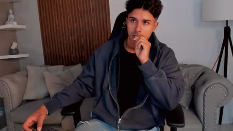 Snapshot of liam_colliins chatting on September 21, 2025, 11:45 am Liam Collins online show from September 21, 2025, 11:45 am