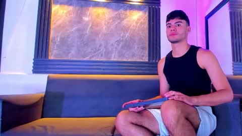 liam_genner online show from November 9, 2025, 8:18 pm