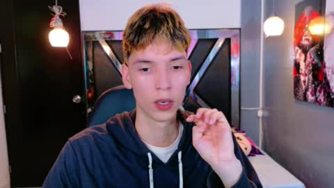 liam_green1 online show from February 25, 2026, 7:23 pm