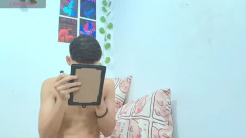 liam_honey18 online show from July 9, 2026, 12:09 pm