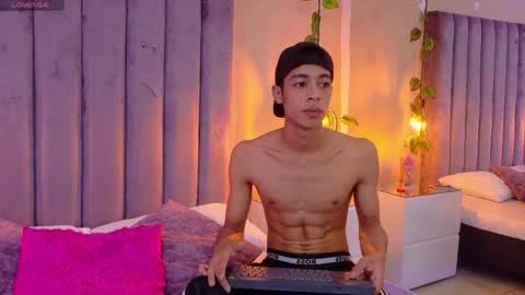 Liam Mercury  online show from May 29, 2026, 8:07 pm