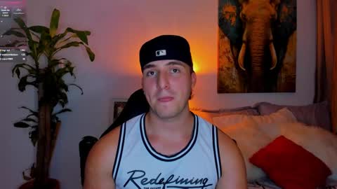 Snapshot of liam_oficial chatting on March 6, 2025, 7:03 am liam online show from March 6, 2025, 7:03 am